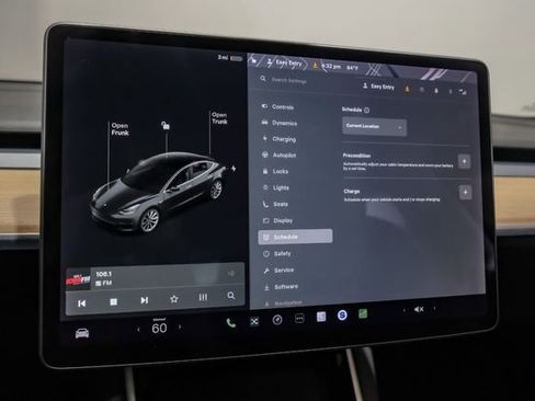 Used 2019 Tesla Model 3 Standard Range Plus image 39