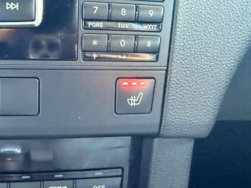 Used 2012 Mercedes-Benz E 350 4MATIC Sedan image 30