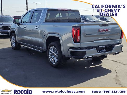 Used 2025 GMC Sierra 1500 Denali w/ Technology Package AWD/4WD image 5