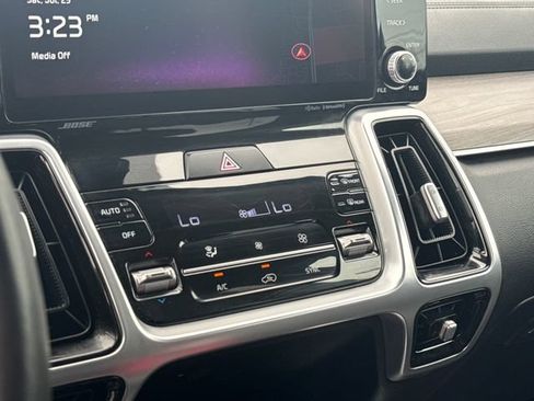 Used 2022 Kia Sorento SX Prestige AWD/4WD image 19