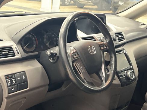 Used 2014 Honda Odyssey EX-L image 15