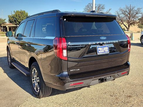 New 2025 Ford Expedition Active image 3
