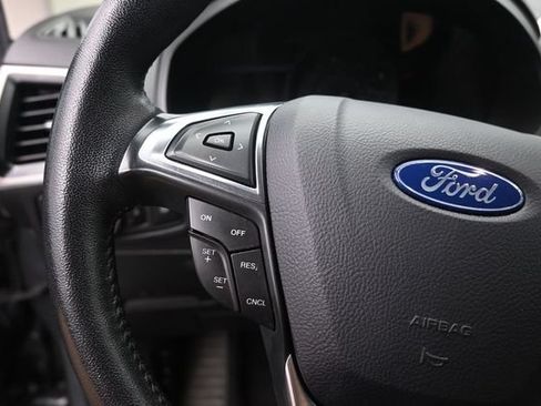 Used 2024 Ford Edge SEL AWD/4WD image 18