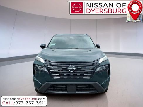 New 2026 Nissan Rogue SV FWD image 8