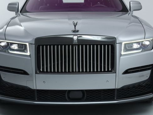 Used 2023 Rolls-Royce Ghost Black Badge image 10