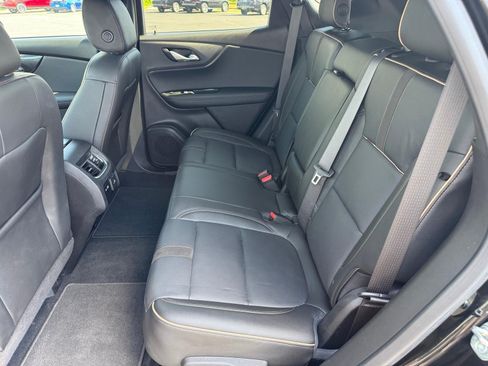 Used 2019 Chevrolet Blazer Premier w/ Sun and Wheels Package AWD/4WD image 7