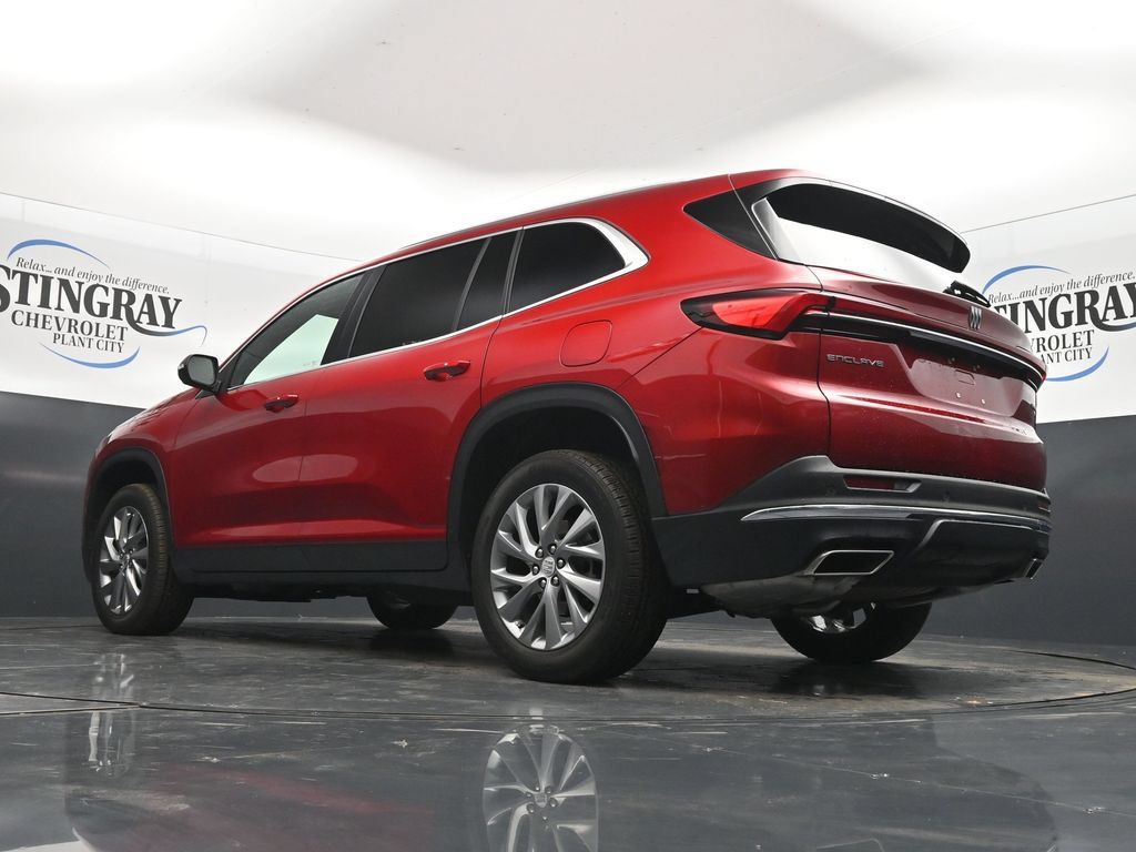 Used 2025 Buick Enclave Preferred w/ Power Package FWD image 30