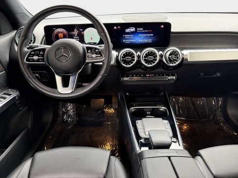 Used 2023 Mercedes-Benz EQB 250+ image 30