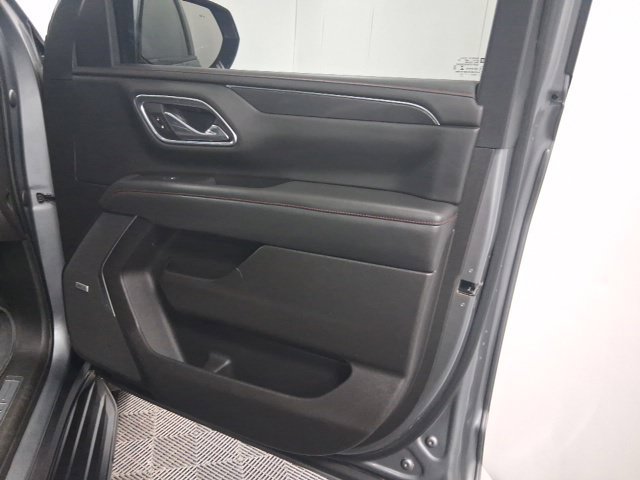 Used 2021 Chevrolet Suburban RST w/ Luxury Package AWD/4WD image 12