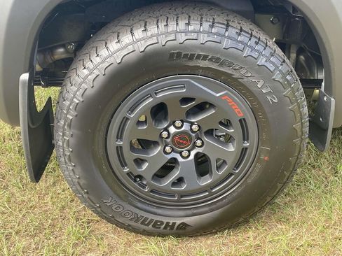 New 2026 Nissan Frontier Pro-X w/ Pro-X Convenience Package image 7