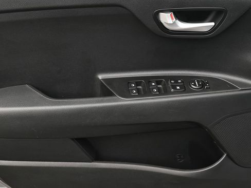 Used 2023 Kia Rio S FWD image 14