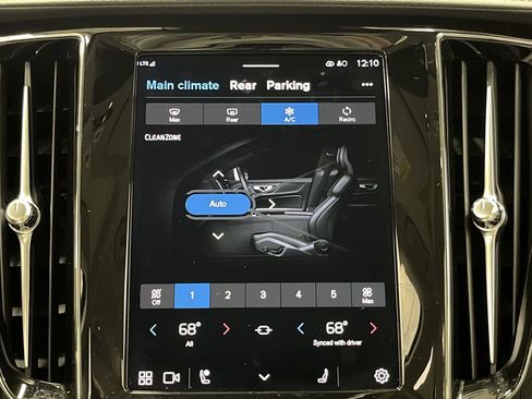 Used 2024 Volvo S60 B5 Ultimate w/ Climate Package image 19