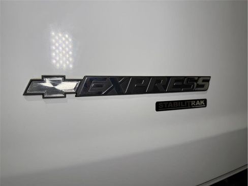 Used 2014 Chevrolet Express 2500 LS image 14
