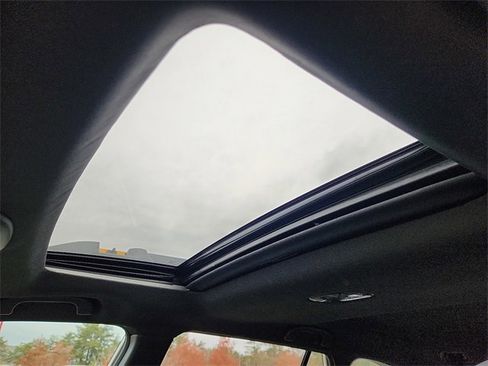 Used 2022 Subaru Outback Wilderness image 15