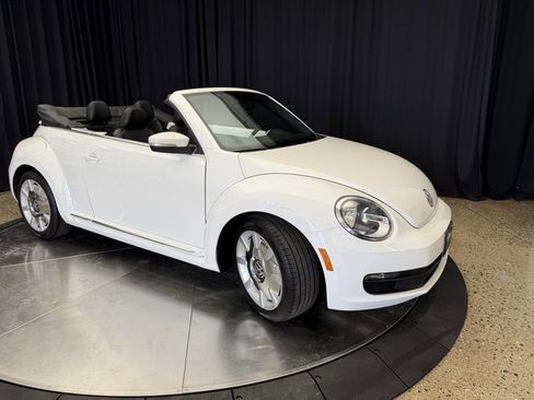 Used 2014 Volkswagen Beetle 2.5 image 12