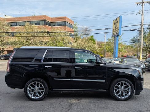 Used 2020 Cadillac Escalade Platinum AWD/4WD image 6