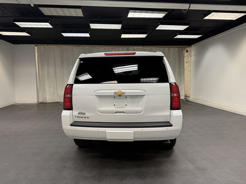Used 2019 Chevrolet Tahoe LT w/ LT Signature Package AWD/4WD image 4
