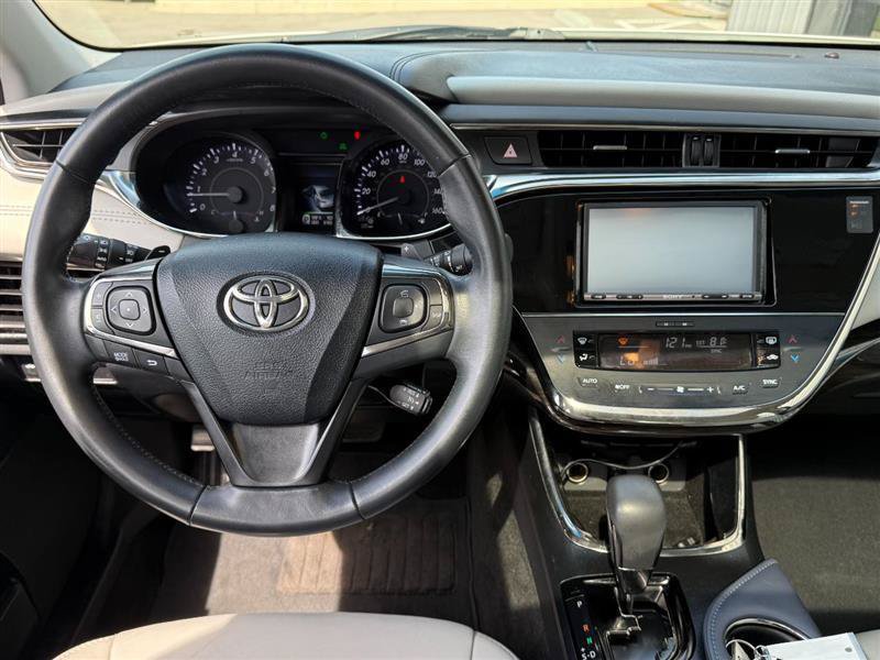 Used 2013 Toyota Avalon XLE Touring FWD image 10