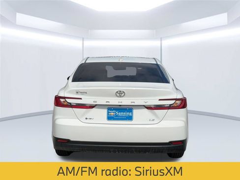 Used 2025 Toyota Camry LE FWD image 5