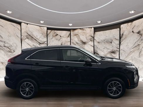 Used 2022 Mitsubishi Eclipse Cross ES image 2