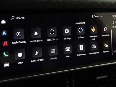 Used 2023 Porsche Cayenne Coupe image 60