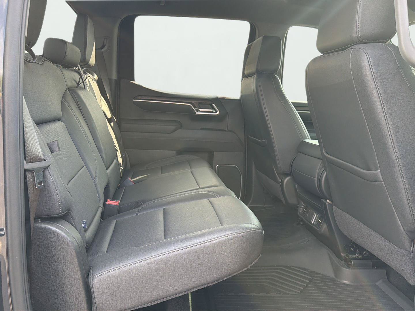 Certified 2025 GMC Sierra 1500 SLT AWD/4WD image 18