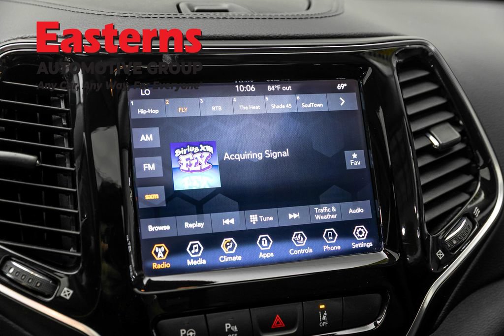 Used 2021 Jeep Cherokee Limited w/ Mopar Interior Package AWD/4WD image 20
