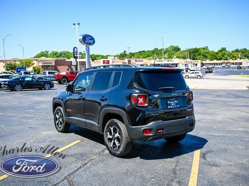 Used 2022 Jeep Renegade Trailhawk image 5