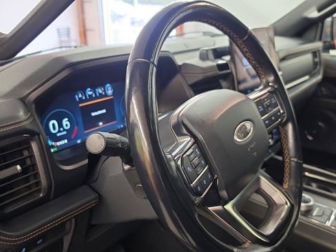 Used 2022 Ford Expedition Max Platinum AWD/4WD image 5