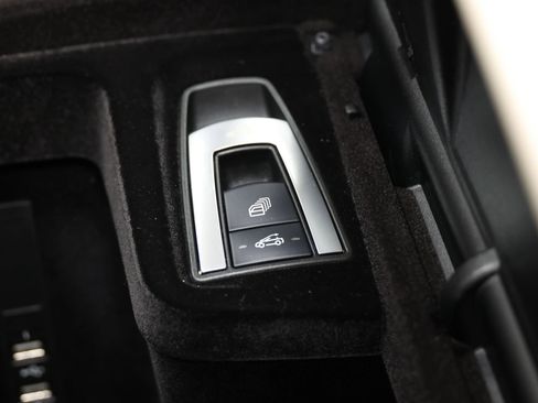 Used 2017 Mercedes-Benz S 550 Cabriolet image 37