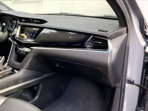 Used 2025 Cadillac XT6 Sport AWD/4WD image 16