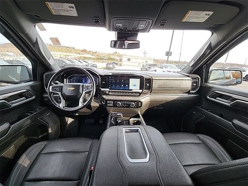 Used 2022 Chevrolet Silverado 1500 LTZ image 31