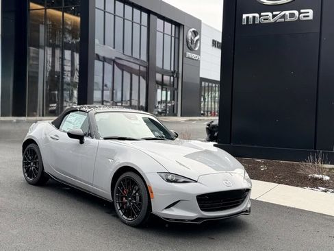 New 2025 MAZDA MX-5 Miata Club w/ Brembo/BBS Recaro Package image 1