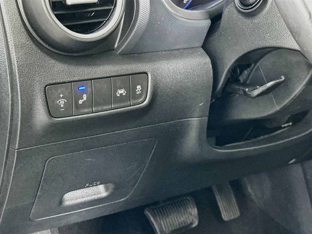 Used 2019 Hyundai Kona Limited FWD image 10