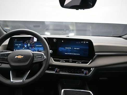 New 2026 Chevrolet Equinox LT w/ Convenience Package II AWD/4WD image 38