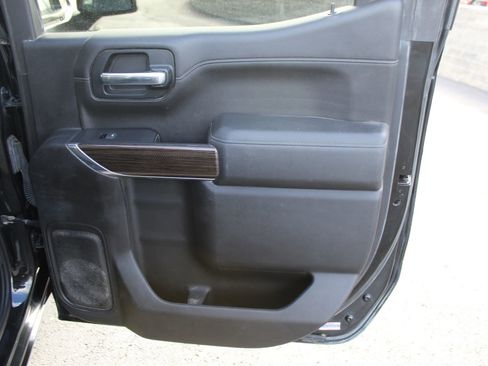 Used 2020 Chevrolet Silverado 1500 RST image 14