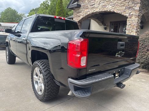 Used 2018 Chevrolet Silverado 1500 LTZ Z71 w/ Redline Edition AWD/4WD image 3