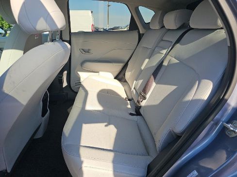Used 2024 Hyundai Kona SEL FWD image 8