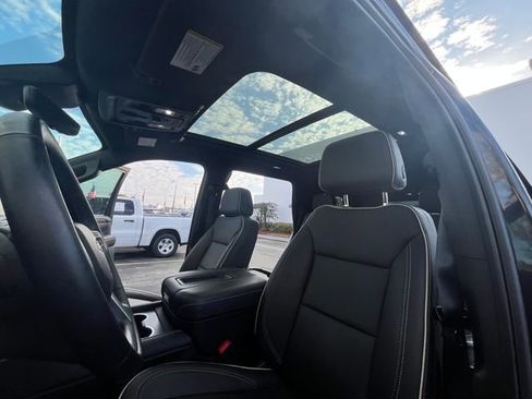 Used 2024 Chevrolet Tahoe Premier w/ Premium Package 2 image 10