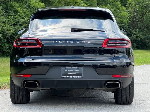 Certified 2017 Porsche Macan AWD/4WD image 8