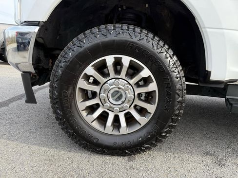 Used 2022 Ford F250 Lariat w/ Lariat Value Package image 45