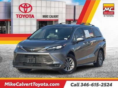 Used 2026 Toyota Sienna LE
