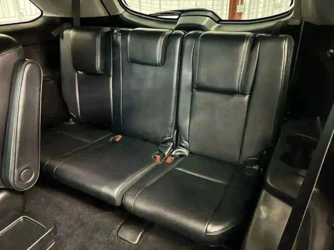 Used 2018 Toyota Highlander SE image 36