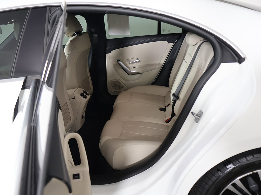 Used 2023 Mercedes-Benz CLA 250 4MATIC w/ Premium Package image 28