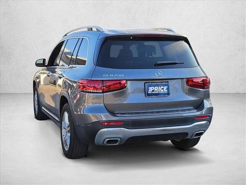 Used 2022 Mercedes-Benz GLB 250 w/ Premium Package Lite image 7