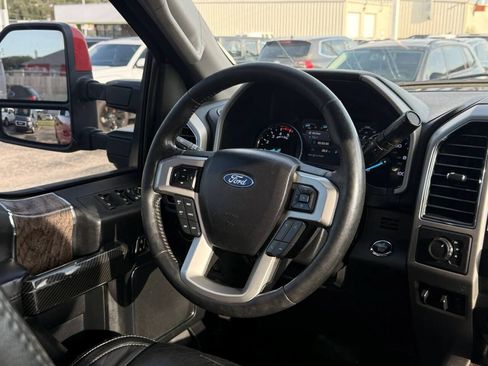 Used 2019 Ford F350 Lariat w/ Lariat Ultimate Package AWD/4WD image 18