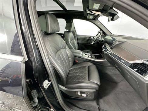 Used 2024 BMW X5 xDrive40i image 30