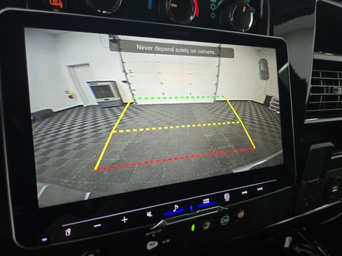 Used 2023 GMC Savana 2500 image 25