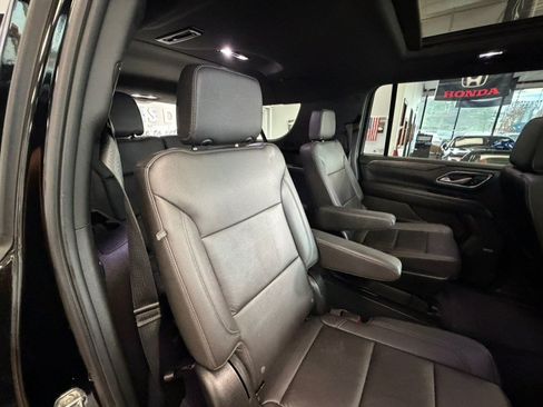 Used 2022 Chevrolet Suburban LT w/ LT Signature Plus Package AWD/4WD image 42