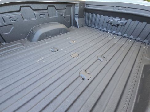 Used 2026 Chevrolet Silverado 3500 LTZ w/ LTZ Convenience Package AWD/4WD image 34